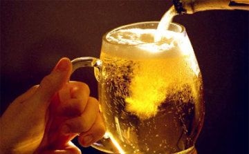 A kocsmából vitték a fogdába