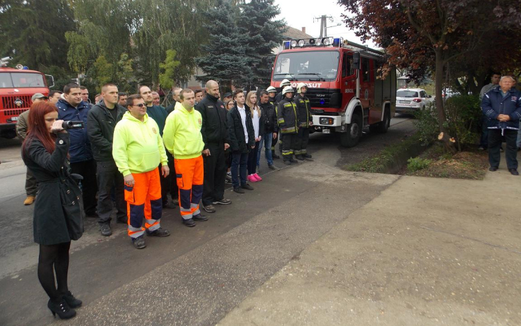 Ünnepélyes alapkőletétel Héhalomban