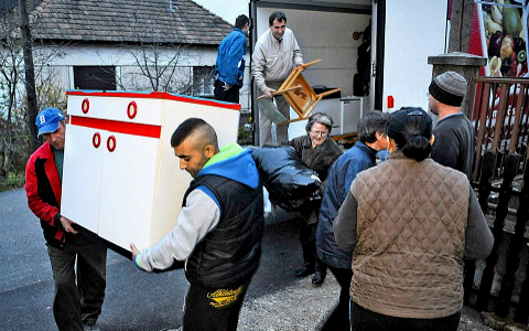 Nagycsaládosok a rászorulókért