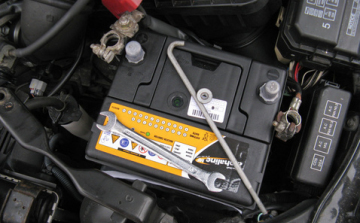 Akkumulátort lopott