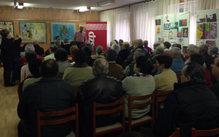 Ujhelyi István: ne legyünk orosz gyarmat!