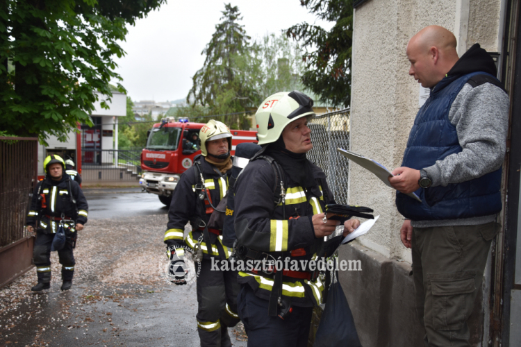 Gyakorlat a levéltárban.