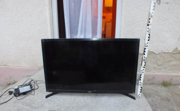 Televíziót és vasalót lopott
