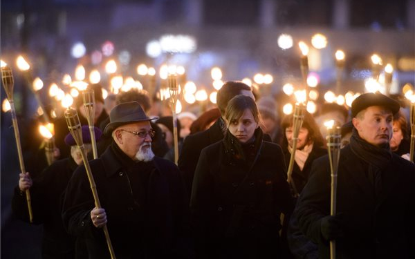 Salgótarján gyásznapja: feltárni a kommunista múltat!