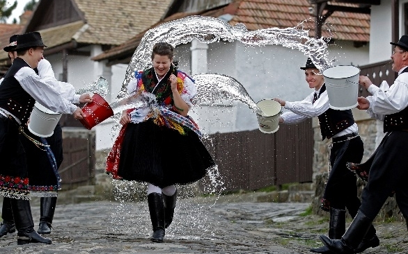 Húsvéti fesztivál Hollókőn