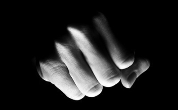 Súlyos testi sértés Bátonyterenyén