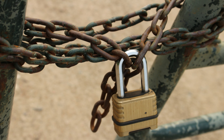 Lopott a fiatalkorú