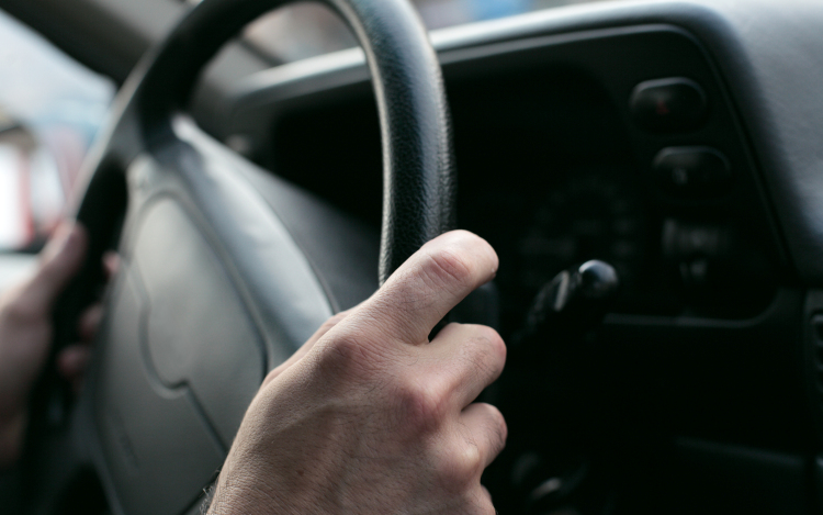 Két autót tört össze