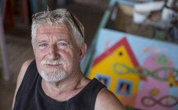 ef Zámbó István -  festő, grafikus, szobrász, zenész. Salgótarjánban született, 1950. január 3-án.