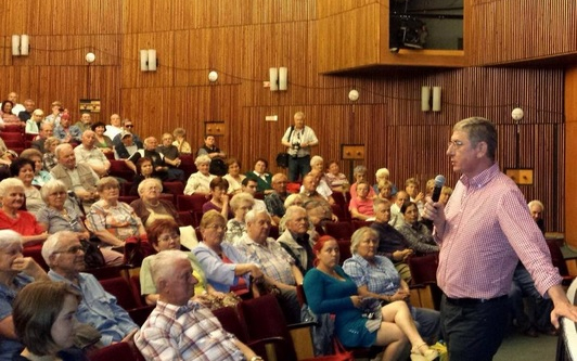 Gyurcsány: évek óta minden uniós pénzből épül Magyarországon