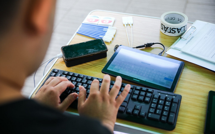 Két ezüstérmet szerzett a magyar csapat a Közép-európai Informatikai Diákolimpián!