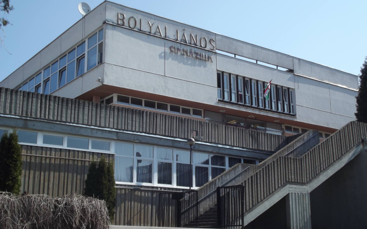 Az ország legjobb száz középiskolája között a Bolyai