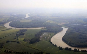 Árvíz/belvíz – Másodfokú készültséget rendeltek el a Tisza alsó szakaszán is