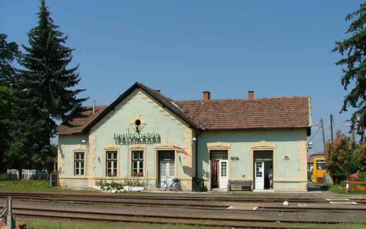 Segélyszállítmány az ipolytarnóci árvízkárosultaknak