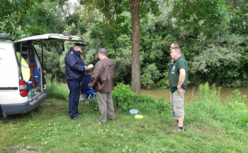 Közösen ellenőriztek rendőrök halőrök