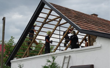 10 ezres nagyságrendű kárbejelentések érkeznek a vihar miatt