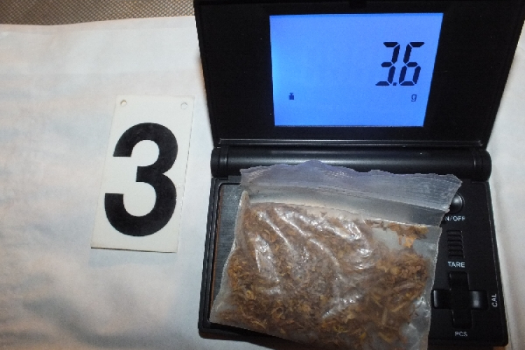 Kábítószer-kereskedők őrizetben