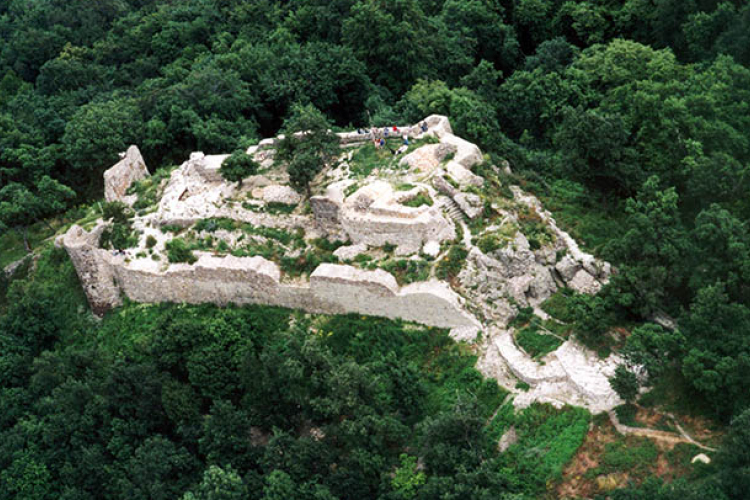 PROGRAMOKKAL VÁRJÁK AZ ÉRDEKLŐDŐKET DRÉGELY VÁRÁHOZ