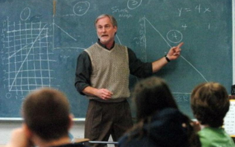 Még négy ütem lesz a pedagógusok béremelésében