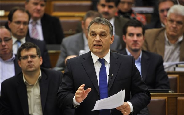 OGY - Adócsalási vád - Orbán: az adócsalóknak börtönben a helyük