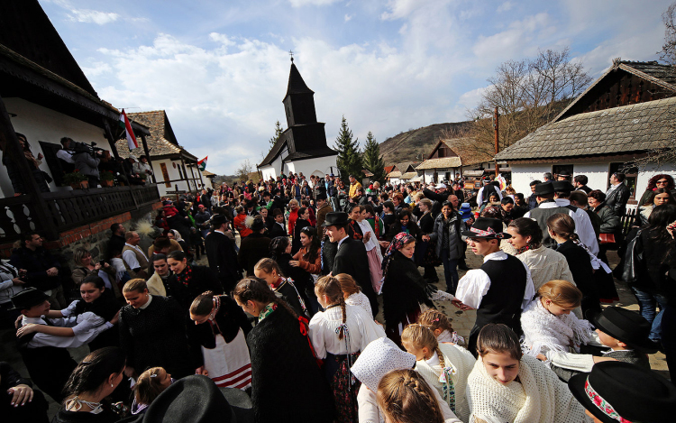 Húsvéti fesztivál Hollókőn