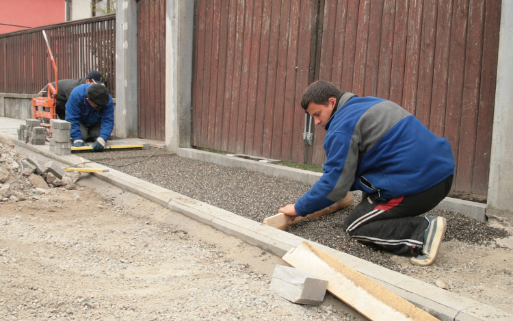 Járdát újítottak fel Karancslapujtőn