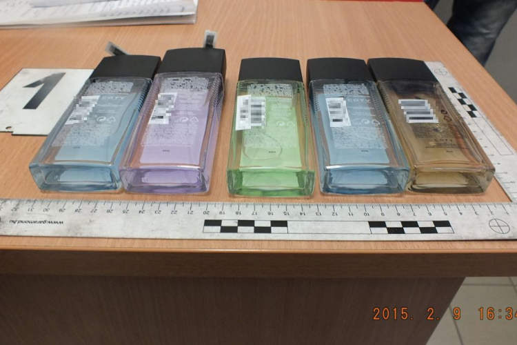 Lopás miatt áll bíróság elé