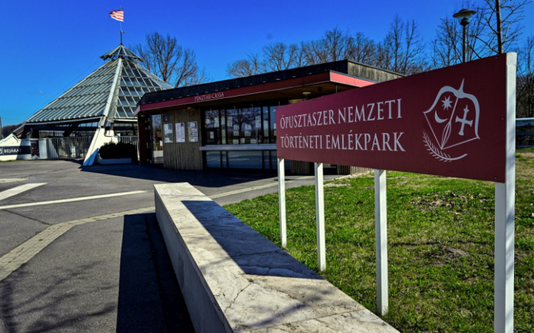 Nemzeti Történeti Emlékpark - Ópusztaszer