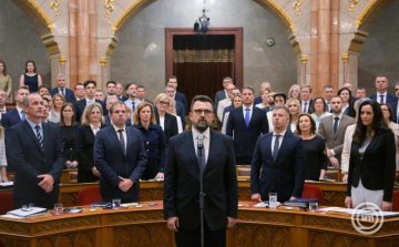 OGY - Megválasztották Sonnevend Pált alkotmánybírónak