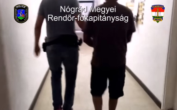 Tetten érte a rendőr-videóval