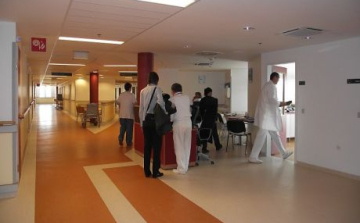 Elismerés egy pásztói kórházi nővérnek