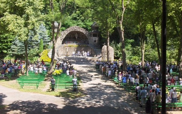 Romák mondták el megtérésük történetét Szentkúton