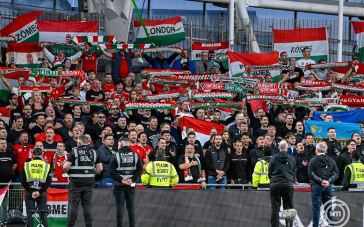 Ír-magyar - Rossi szerint a bíró nem egyenlően bánt a csapatokkal