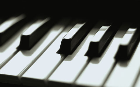 Zongorát kaptak az ünnepre