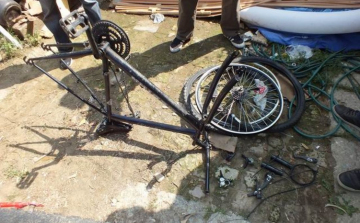 Rabolt és kifosztott a fiatalkorú