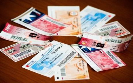 Érvénytelen étkezési utalvánnyal fizettek