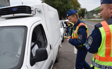 Vezessenek balesetmentesen!