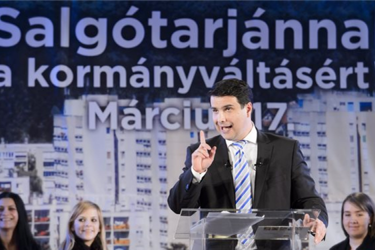 Mesterházy: aki félelem nélküli országot akar, az a baloldalra szavaz