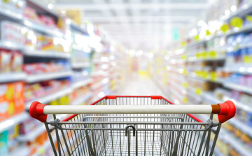 Versenyfelügyeleti eljárást indított a GVH a Spar és az Auchan ellen