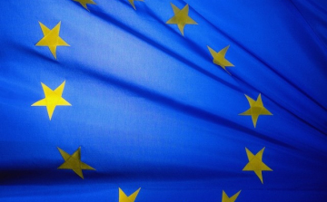 Gyurcsány: évek óta minden uniós pénzből épül Magyarországon