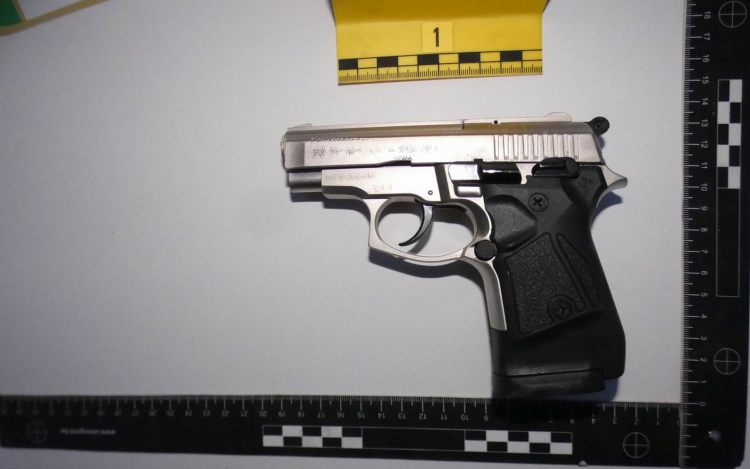 Szóváltásból garázdaság és testi sértés