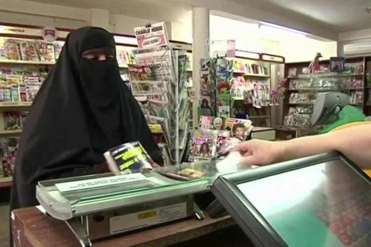 A nők a muszlim társadalomban - a köztér a férfiaké