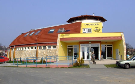 Gazdaságosabb a kisterenyei uszoda fűtése