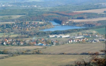 Falugyűlés Diósjenőn