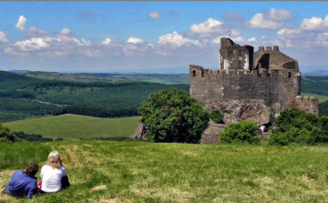 Várszínház Hollókőn