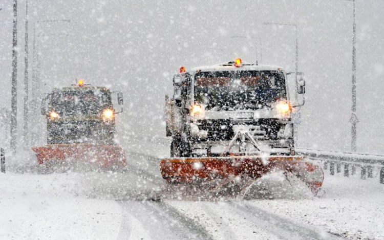 Esik a hó megyénk minden részében