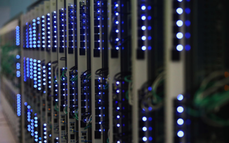 Egy sebész akár egy kontinens távolságból hajthat végre egy műtétet