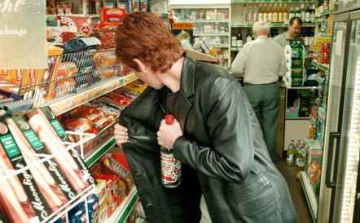 Szabálysértési őrizetben a bolti tolvaj