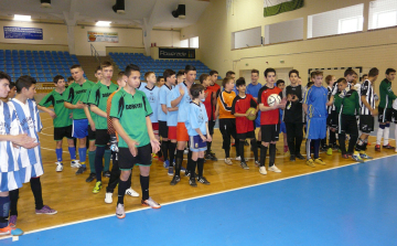 Városszéli fiatalok teremfocija Salgótarjánban