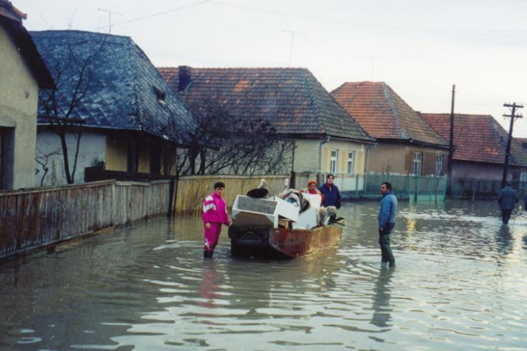 A rabok is segítkeznének a védekezésben